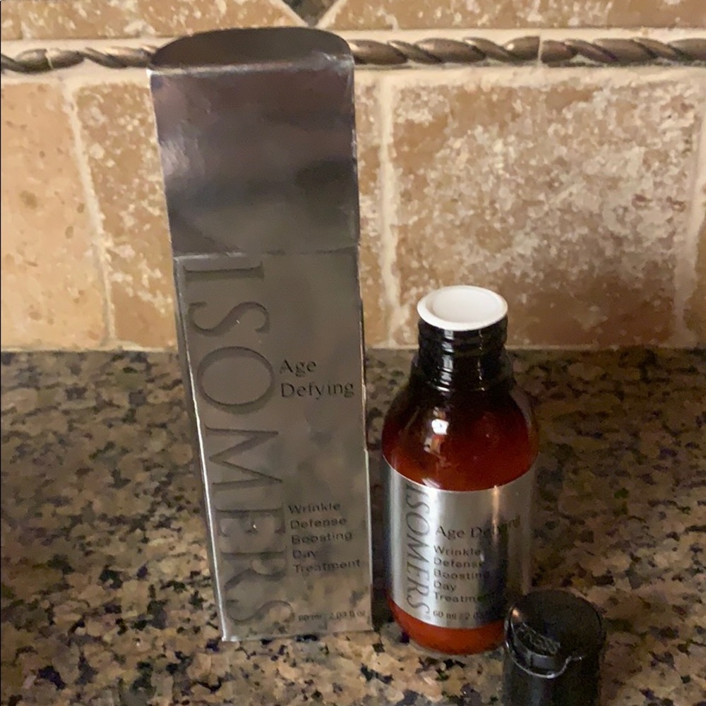 Isomers Age Defying Wrinkle Defense Day Treatment